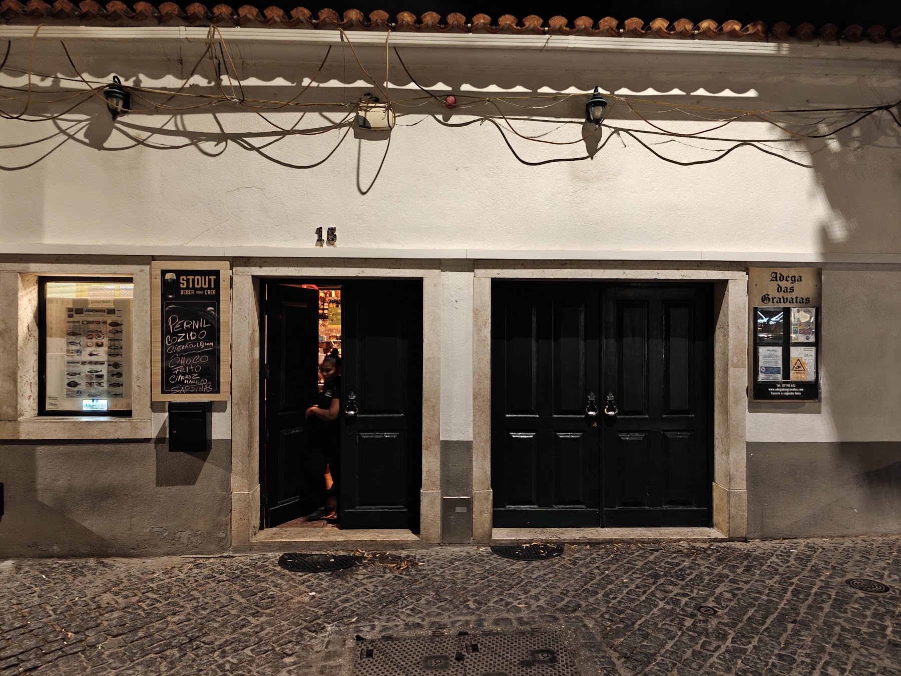 Adega das Gravatas from the kitchen